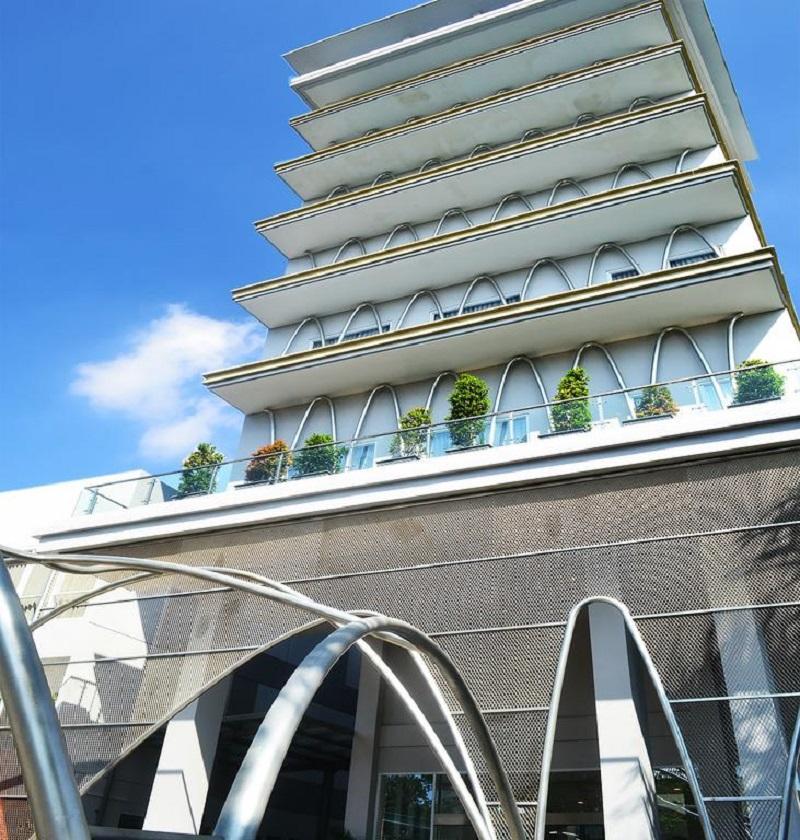 泗水丽莎酒店 外观 照片